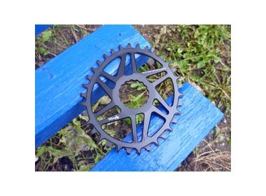 Звезда Neutrino Race Face Cinch овальная 10sp 34T black