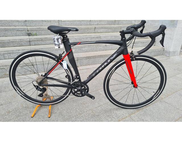 Велосипед Trinx SWIFT 2.0 road (шоссейный) (2023) (black/gray/red, 700C, 540мм.)