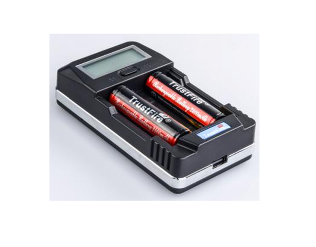 Зарядное устройство TRUSTFIRE  для литиевых аккумуляторов 18650 single charger